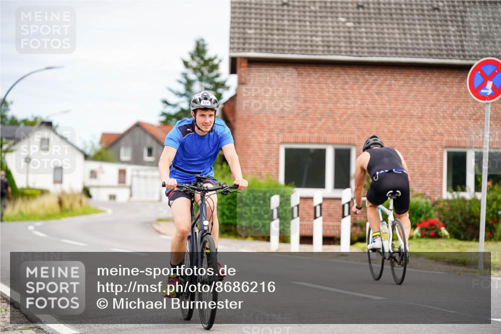31.08.2025 - Elbe Triathlon Hamburg Michael Burmester http://msf.ph/oto/8686216 31.08.2025 14:18:22 Radfahren 124 meine-sportfotos.de