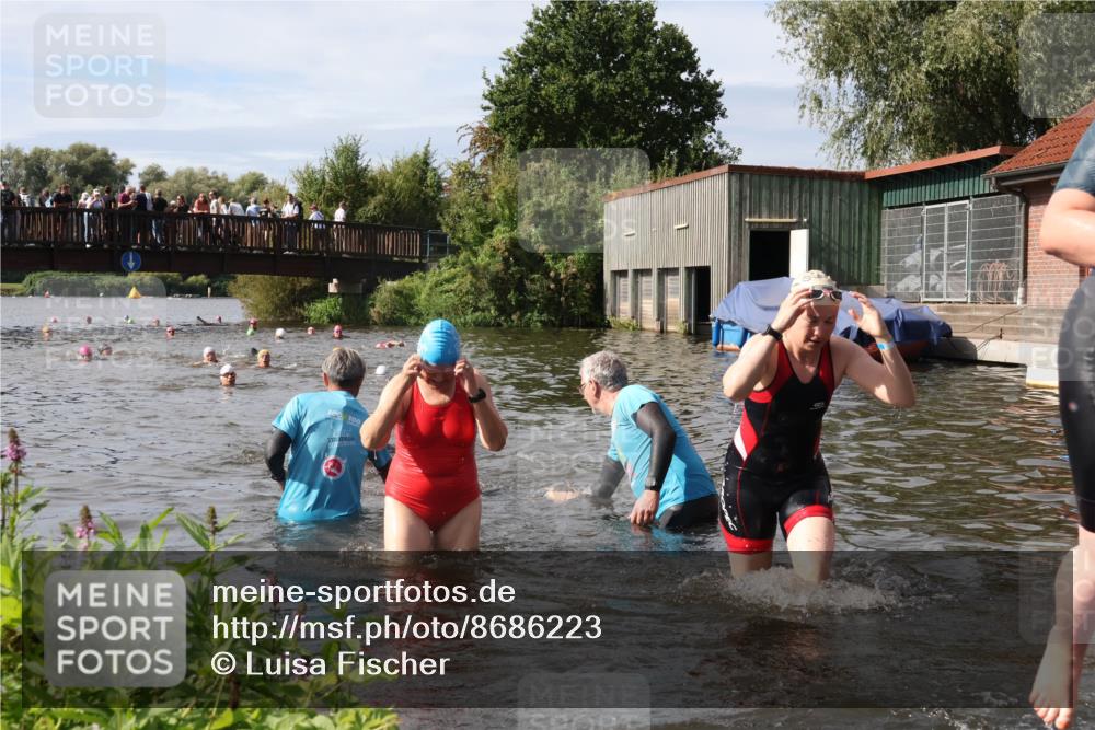 31.08.2025 - Elbe Triathlon Hamburg Luisa Fischer http://msf.ph/oto/8686223 31.08.2025 10:43:30 Schwimmen 1363, 1369, 1409, 1438, 1466, 1476, 1507 meine-sportfotos.de