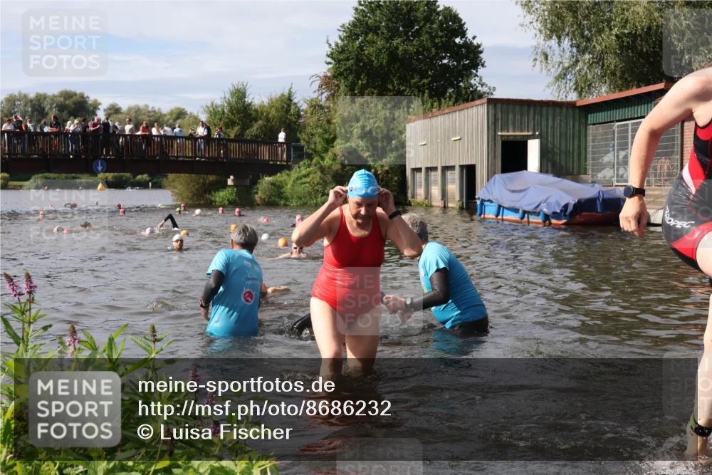 31.08.2025 - Elbe Triathlon Hamburg Luisa Fischer http://msf.ph/oto/8686232 31.08.2025 10:43:31 Schwimmen 1363, 1369, 1438, 1466, 1476, 1507 meine-sportfotos.de