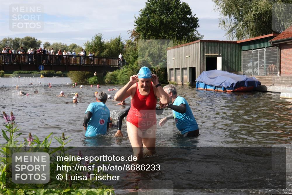 31.08.2025 - Elbe Triathlon Hamburg Luisa Fischer http://msf.ph/oto/8686233 31.08.2025 10:43:32 Schwimmen 1363, 1369, 1438, 1466, 1476, 1507 meine-sportfotos.de