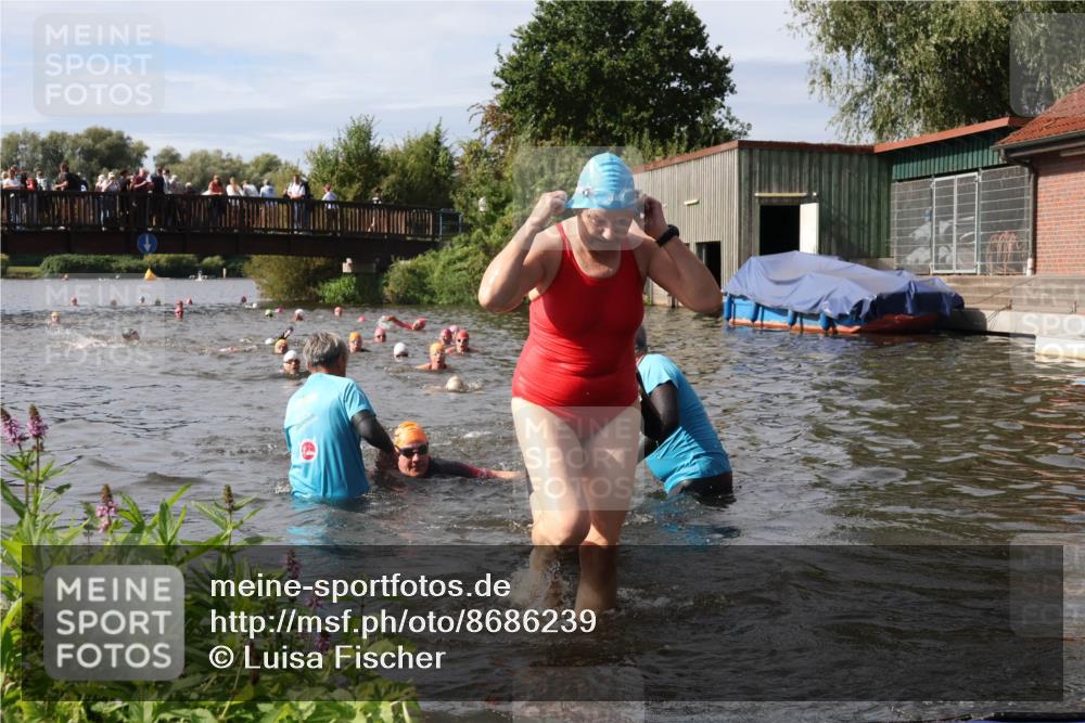 31.08.2025 - Elbe Triathlon Hamburg Luisa Fischer http://msf.ph/oto/8686239 31.08.2025 10:43:33 Schwimmen 1363, 1369, 1438, 1466, 1476, 1507 meine-sportfotos.de