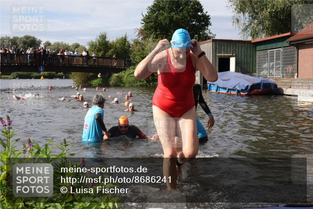 31.08.2025 - Elbe Triathlon Hamburg Luisa Fischer http://msf.ph/oto/8686241 31.08.2025 10:43:33 Schwimmen 1363, 1369, 1438, 1466, 1476, 1507 meine-sportfotos.de