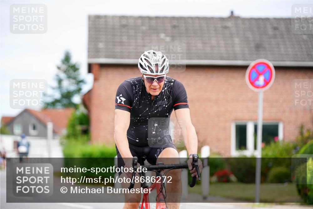 31.08.2025 - Elbe Triathlon Hamburg Michael Burmester http://msf.ph/oto/8686272 31.08.2025 14:18:59 Radfahren 121, 139, 154 meine-sportfotos.de