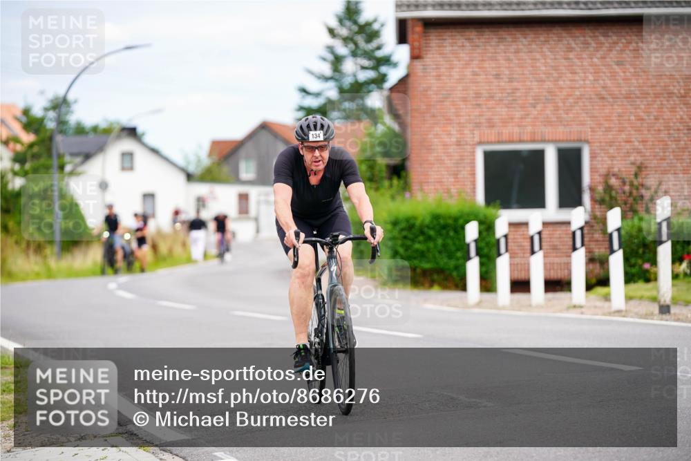 31.08.2025 - Elbe Triathlon Hamburg Michael Burmester http://msf.ph/oto/8686276 31.08.2025 14:19:11 Radfahren 134 meine-sportfotos.de