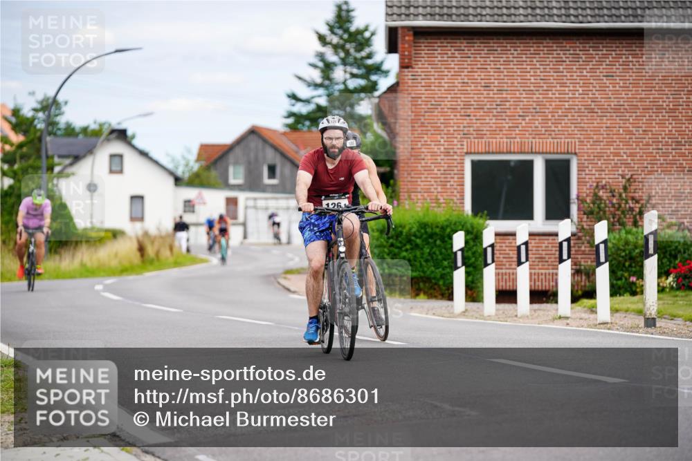 31.08.2025 - Elbe Triathlon Hamburg Michael Burmester http://msf.ph/oto/8686301 31.08.2025 14:19:26 Radfahren 126, 132, 142 meine-sportfotos.de