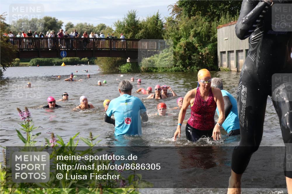31.08.2025 - Elbe Triathlon Hamburg Luisa Fischer http://msf.ph/oto/8686305 31.08.2025 10:43:50 Schwimmen 1356, 1396, 1406, 1421, 1441, 1475, 1497 meine-sportfotos.de