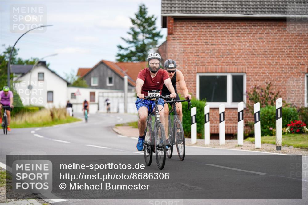 31.08.2025 - Elbe Triathlon Hamburg Michael Burmester http://msf.ph/oto/8686306 31.08.2025 14:19:26 Radfahren 126, 132, 142 meine-sportfotos.de