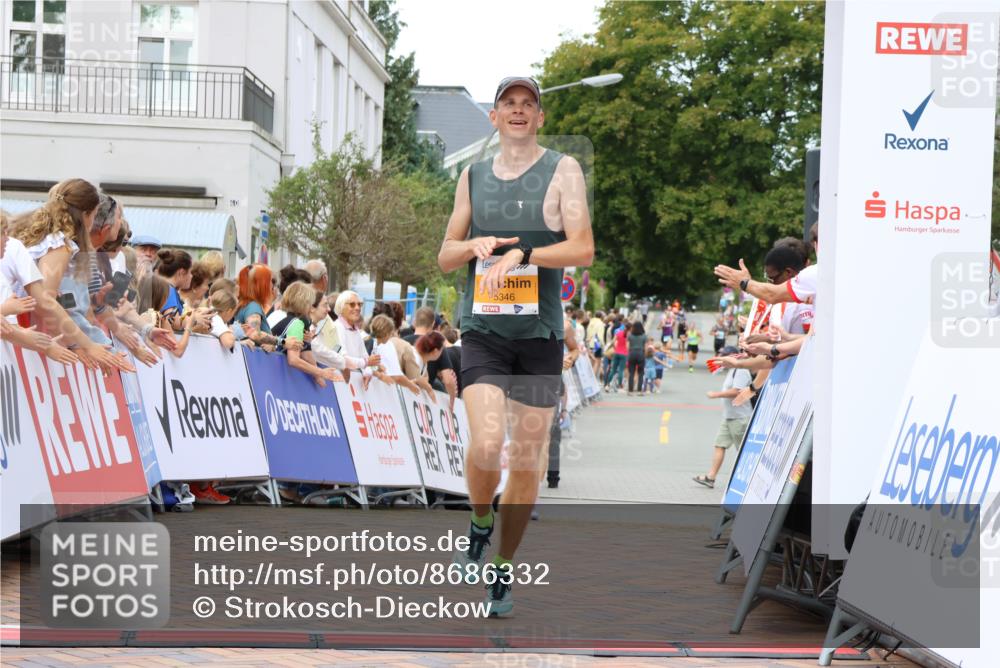 31.08.2025 - 21. Blankeneser Heldenlauf Strokosch-Dieckow http://msf.ph/oto/8686332 31.08.2025 11:59:55 Ziel 5346, 5804 meine-sportfotos.de