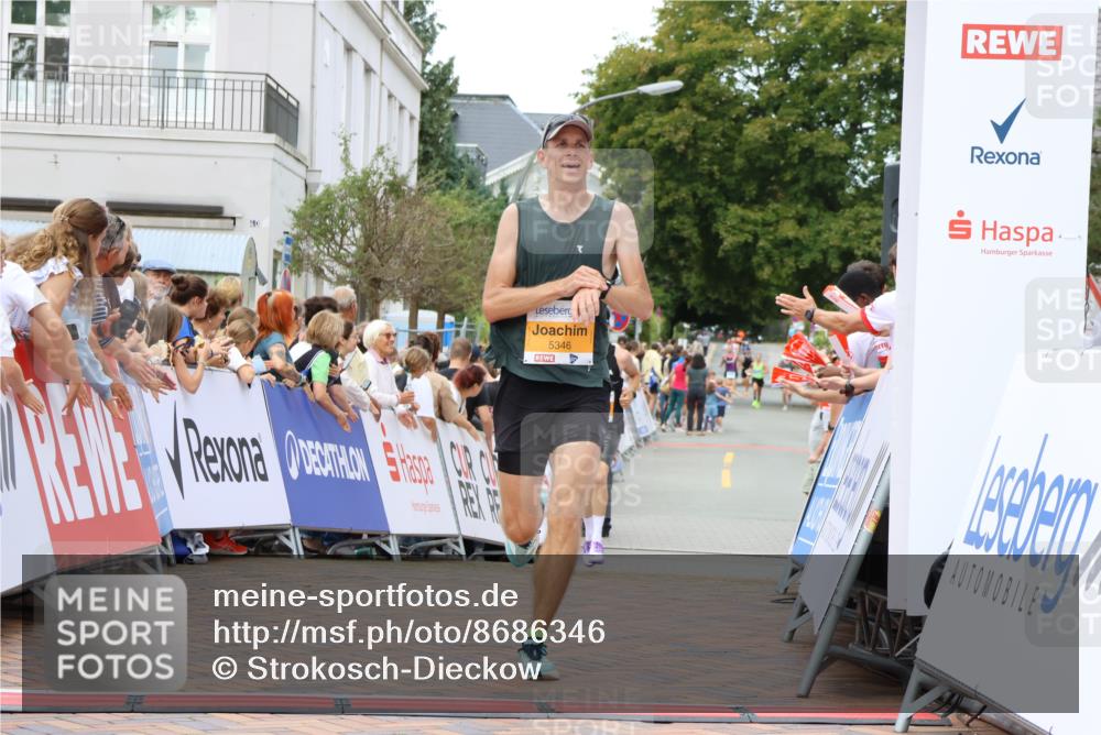 31.08.2025 - 21. Blankeneser Heldenlauf Strokosch-Dieckow http://msf.ph/oto/8686346 31.08.2025 11:59:55 Ziel 5346, 5804 meine-sportfotos.de