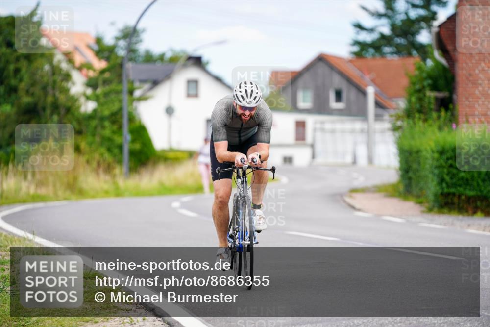 31.08.2025 - Elbe Triathlon Hamburg Michael Burmester http://msf.ph/oto/8686355 31.08.2025 14:20:17 Radfahren 135 meine-sportfotos.de