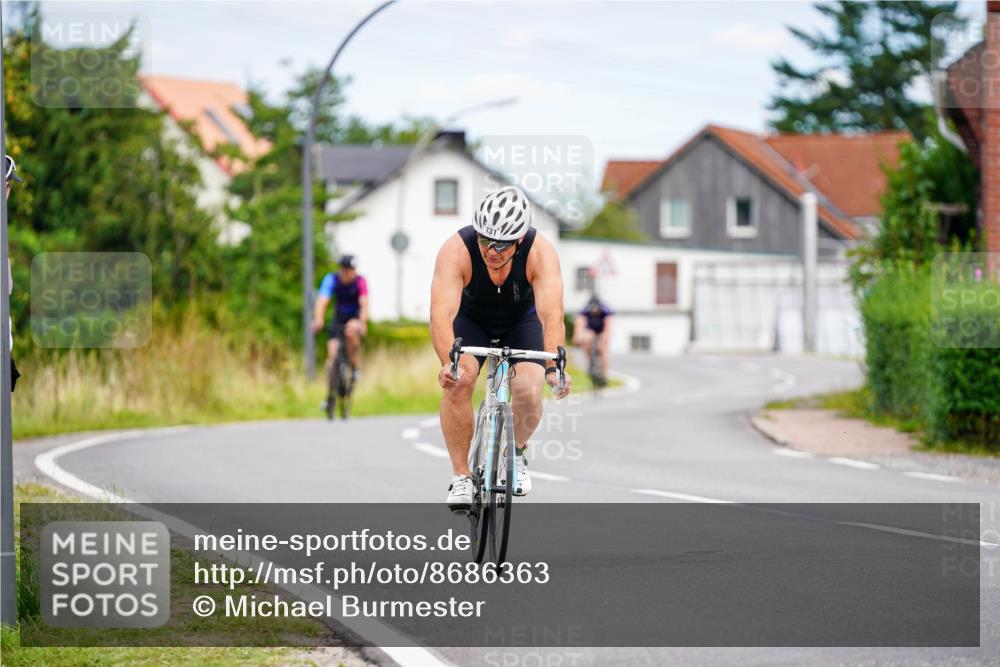 31.08.2025 - Elbe Triathlon Hamburg Michael Burmester http://msf.ph/oto/8686363 31.08.2025 14:21:00 Radfahren 131, 150 meine-sportfotos.de