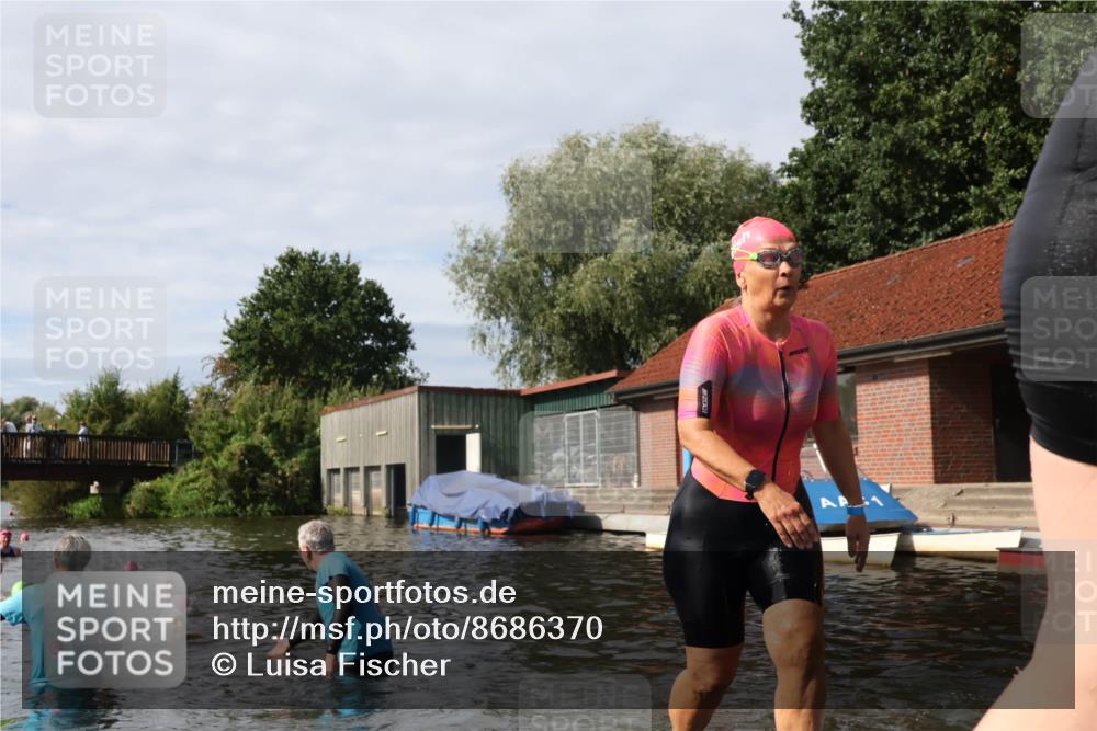31.08.2025 - Elbe Triathlon Hamburg Luisa Fischer http://msf.ph/oto/8686370 31.08.2025 10:44:12 Schwimmen 1362, 1377, 1452, 1502, 1503 meine-sportfotos.de