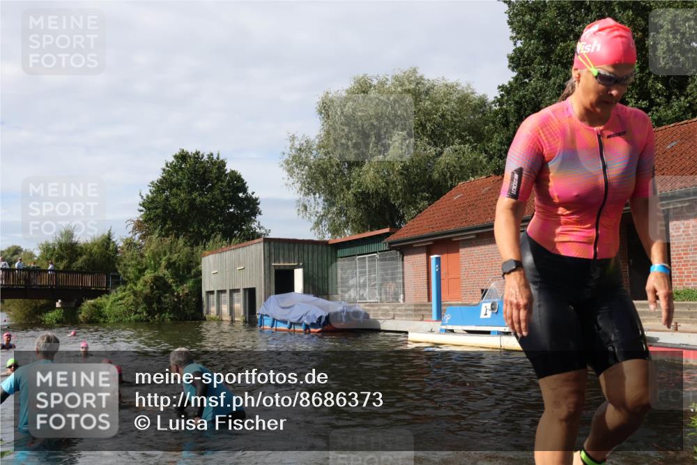 31.08.2025 - Elbe Triathlon Hamburg Luisa Fischer http://msf.ph/oto/8686373 31.08.2025 10:44:12 Schwimmen 1362, 1377, 1452, 1502, 1503 meine-sportfotos.de