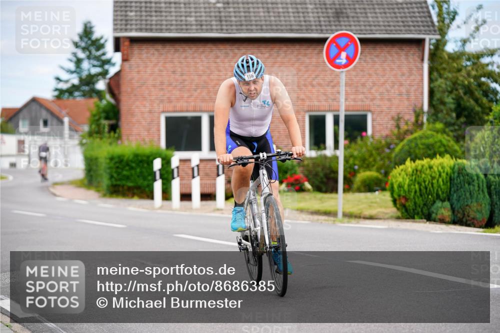 31.08.2025 - Elbe Triathlon Hamburg Michael Burmester http://msf.ph/oto/8686385 31.08.2025 14:21:18 Radfahren  meine-sportfotos.de