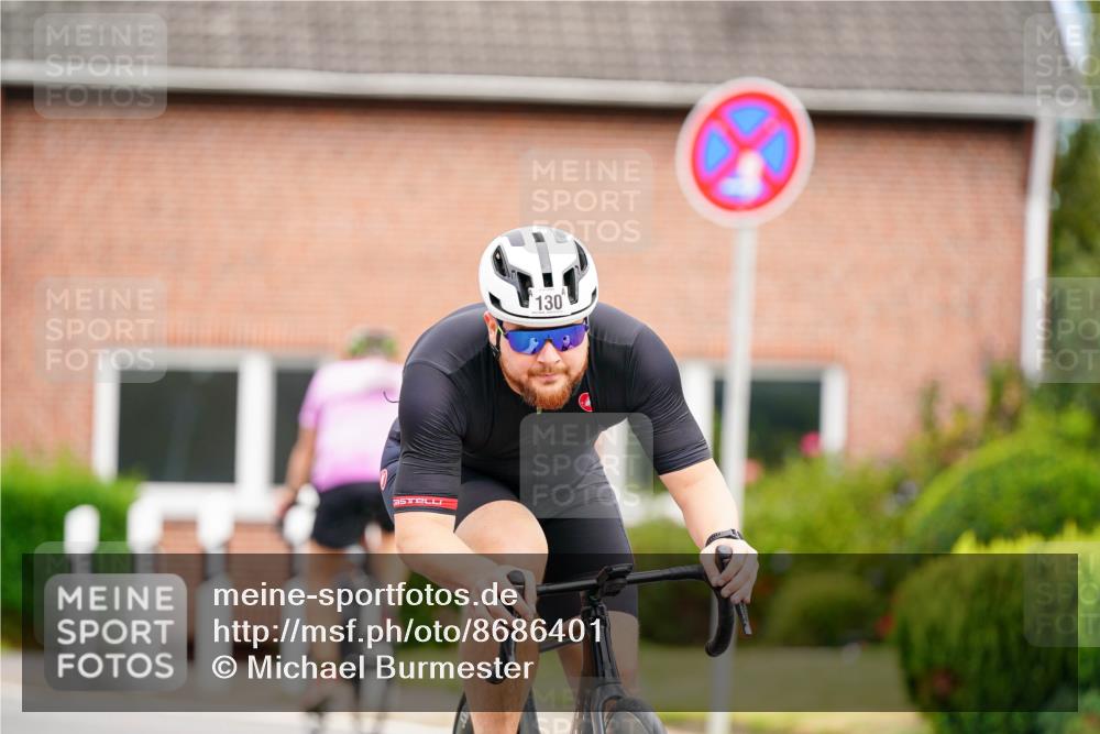 31.08.2025 - Elbe Triathlon Hamburg Michael Burmester http://msf.ph/oto/8686401 31.08.2025 14:21:47 Radfahren 130 meine-sportfotos.de