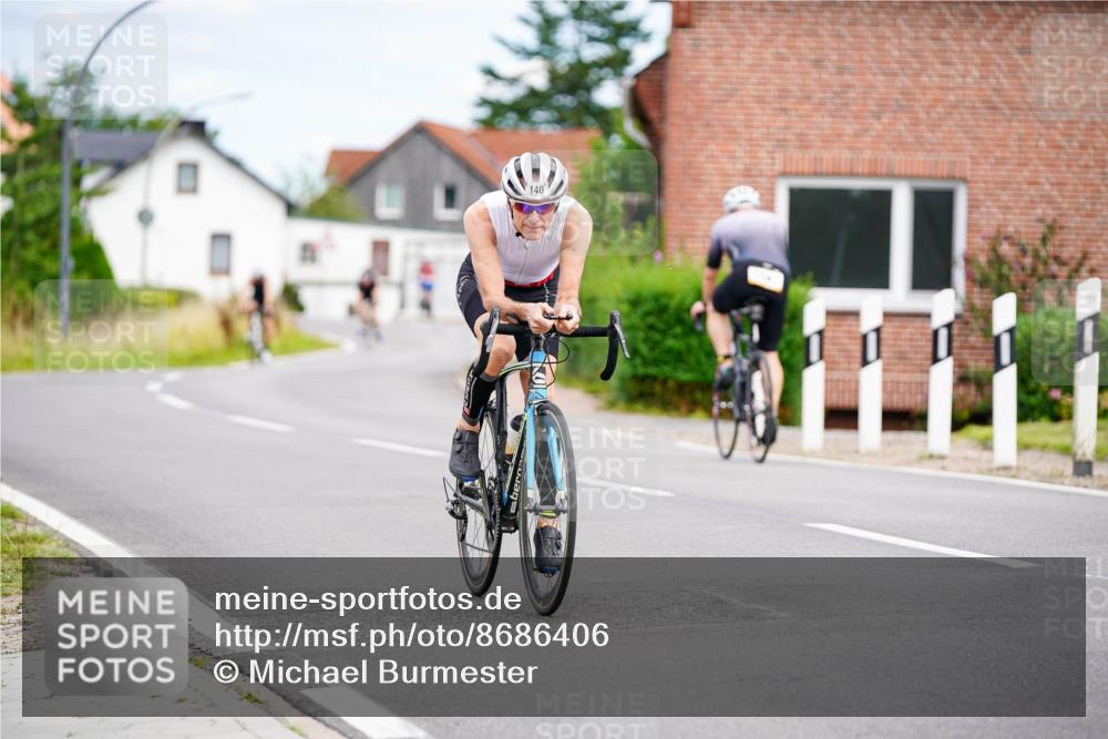 31.08.2025 - Elbe Triathlon Hamburg Michael Burmester http://msf.ph/oto/8686406 31.08.2025 14:22:12 Radfahren 140, 149, 152 meine-sportfotos.de