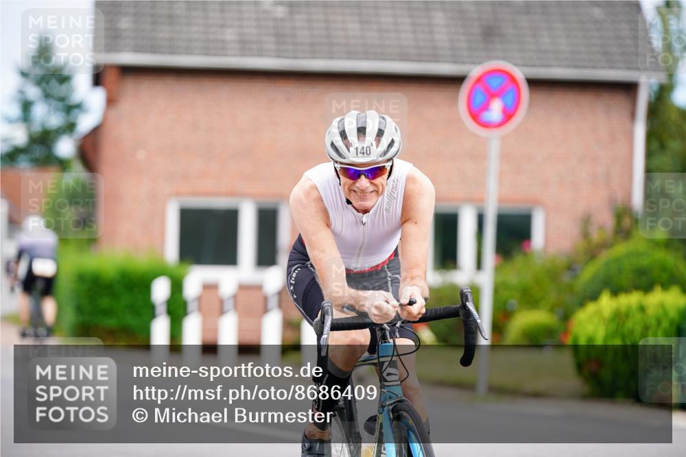 31.08.2025 - Elbe Triathlon Hamburg Michael Burmester http://msf.ph/oto/8686409 31.08.2025 14:22:12 Radfahren 140, 149, 152 meine-sportfotos.de