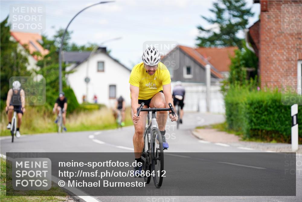 31.08.2025 - Elbe Triathlon Hamburg Michael Burmester http://msf.ph/oto/8686412 31.08.2025 14:22:15 Radfahren 125, 140, 149, 152 meine-sportfotos.de