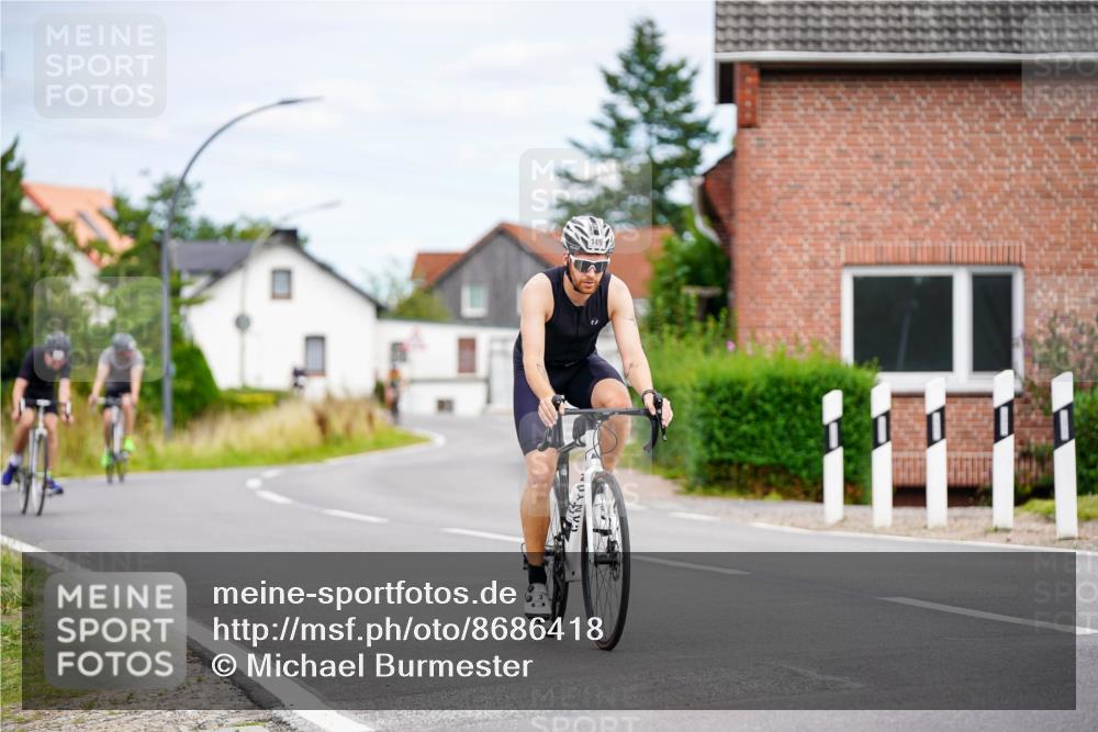 31.08.2025 - Elbe Triathlon Hamburg Michael Burmester http://msf.ph/oto/8686418 31.08.2025 14:22:18 Radfahren 125, 146, 149, 152 meine-sportfotos.de