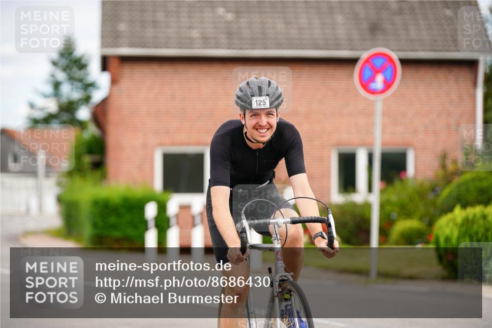 31.08.2025 - Elbe Triathlon Hamburg Michael Burmester http://msf.ph/oto/8686430 31.08.2025 14:22:22 Radfahren 125, 146, 149 meine-sportfotos.de