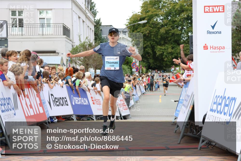 31.08.2025 - 21. Blankeneser Heldenlauf Strokosch-Dieckow http://msf.ph/oto/8686445 31.08.2025 11:59:45 Ziel 5694, 4068 meine-sportfotos.de