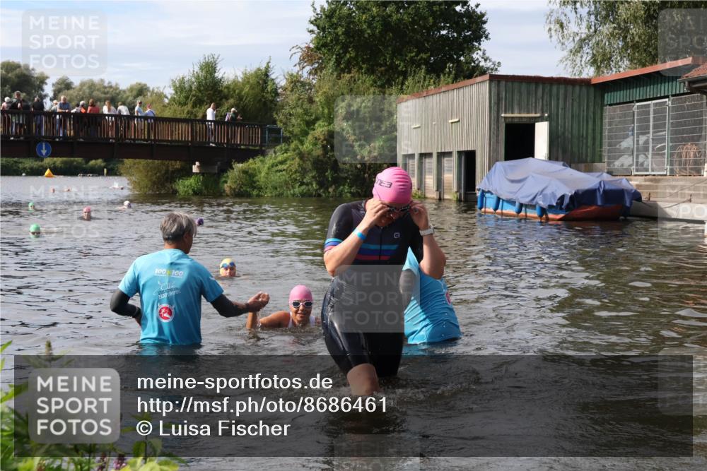 31.08.2025 - Elbe Triathlon Hamburg Luisa Fischer http://msf.ph/oto/8686461 31.08.2025 10:45:40 Schwimmen 1415, 1499 meine-sportfotos.de
