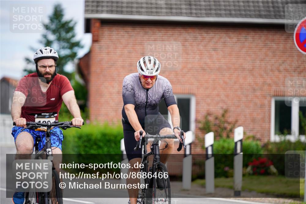 31.08.2025 - Elbe Triathlon Hamburg Michael Burmester http://msf.ph/oto/8686466 31.08.2025 14:24:58 Radfahren 126, 158 meine-sportfotos.de