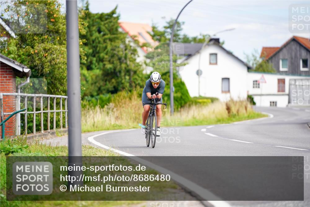31.08.2025 - Elbe Triathlon Hamburg Michael Burmester http://msf.ph/oto/8686480 31.08.2025 14:32:45 Radfahren 160 meine-sportfotos.de