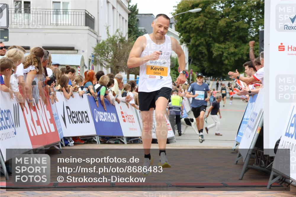 31.08.2025 - 21. Blankeneser Heldenlauf Strokosch-Dieckow http://msf.ph/oto/8686483 31.08.2025 11:59:43 Ziel 5694, 4068 meine-sportfotos.de