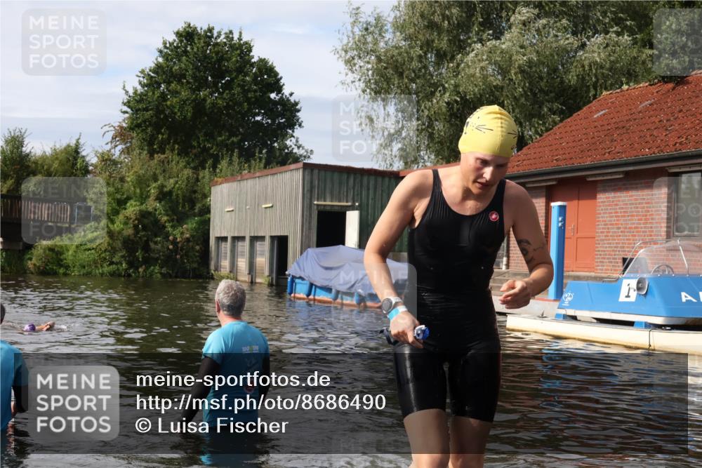 31.08.2025 - Elbe Triathlon Hamburg Luisa Fischer http://msf.ph/oto/8686490 31.08.2025 10:45:52 Schwimmen 1391, 1508 meine-sportfotos.de