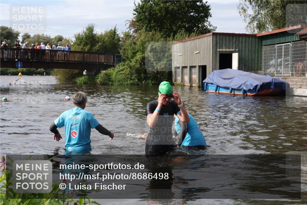 31.08.2025 - Elbe Triathlon Hamburg Luisa Fischer http://msf.ph/oto/8686498 31.08.2025 10:46:06 Schwimmen 1397, 1490 meine-sportfotos.de