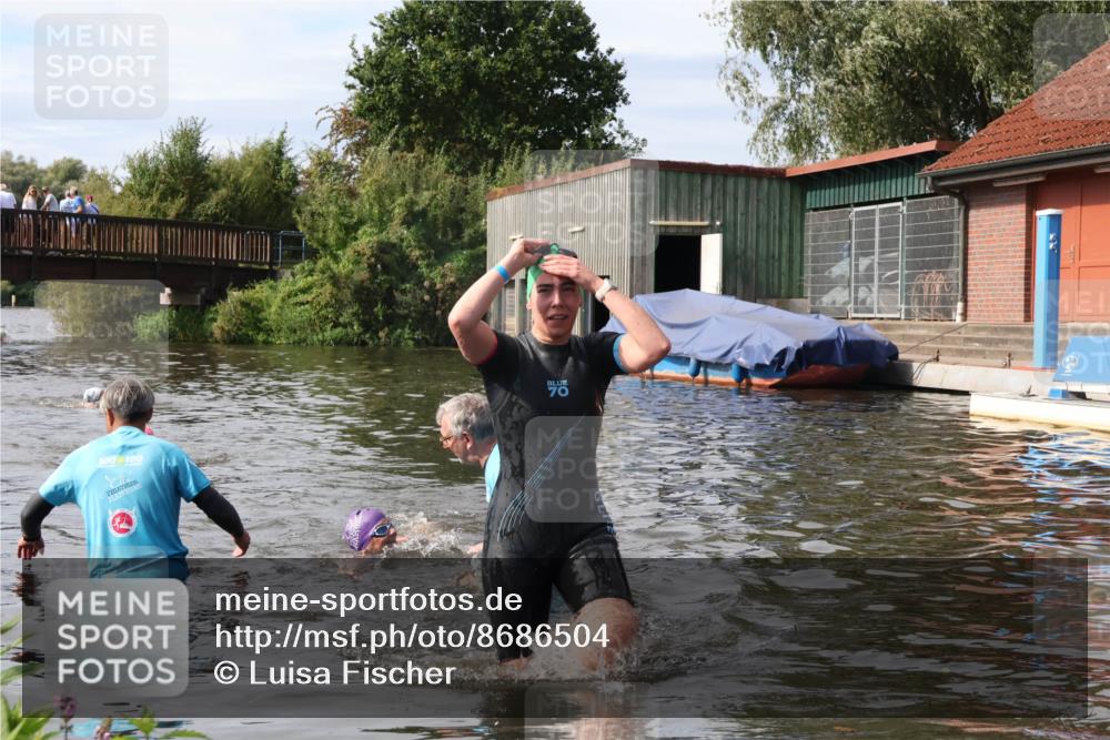 31.08.2025 - Elbe Triathlon Hamburg Luisa Fischer http://msf.ph/oto/8686504 31.08.2025 10:46:07 Schwimmen 1397, 1490 meine-sportfotos.de