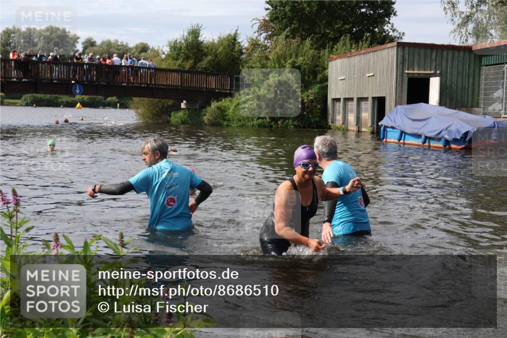 31.08.2025 - Elbe Triathlon Hamburg Luisa Fischer http://msf.ph/oto/8686510 31.08.2025 10:46:10 Schwimmen 1397, 1490 meine-sportfotos.de
