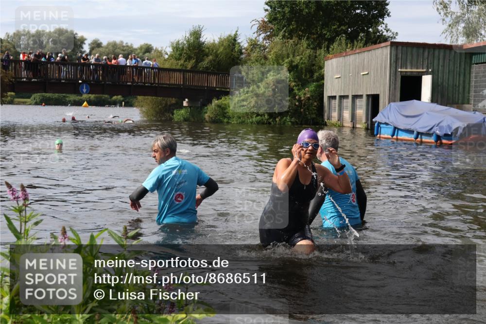 31.08.2025 - Elbe Triathlon Hamburg Luisa Fischer http://msf.ph/oto/8686511 31.08.2025 10:46:10 Schwimmen 1397, 1490 meine-sportfotos.de