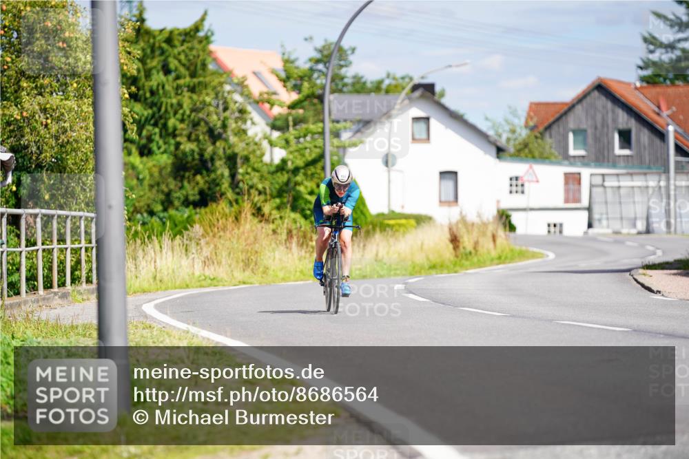 31.08.2025 - Elbe Triathlon Hamburg Michael Burmester http://msf.ph/oto/8686564 31.08.2025 14:39:29 Radfahren  meine-sportfotos.de