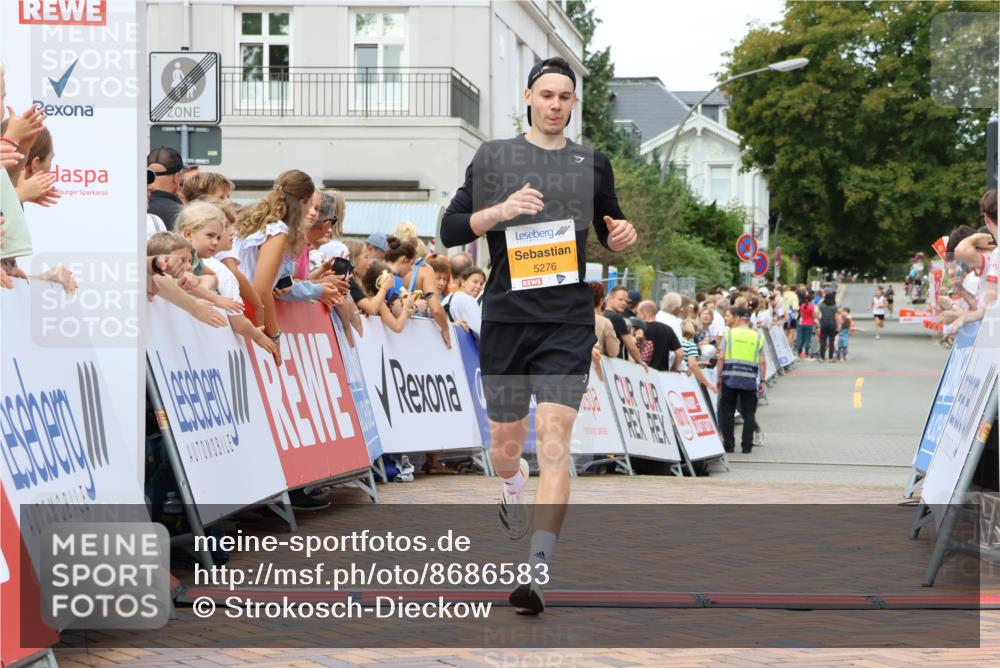 31.08.2025 - 21. Blankeneser Heldenlauf Strokosch-Dieckow http://msf.ph/oto/8686583 31.08.2025 11:59:23 Ziel 5492, 5276 meine-sportfotos.de