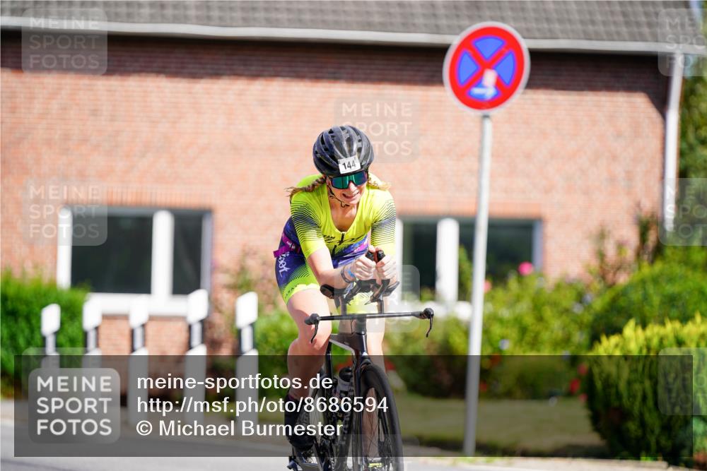 31.08.2025 - Elbe Triathlon Hamburg Michael Burmester http://msf.ph/oto/8686594 31.08.2025 14:39:59 Radfahren 122, 144 meine-sportfotos.de