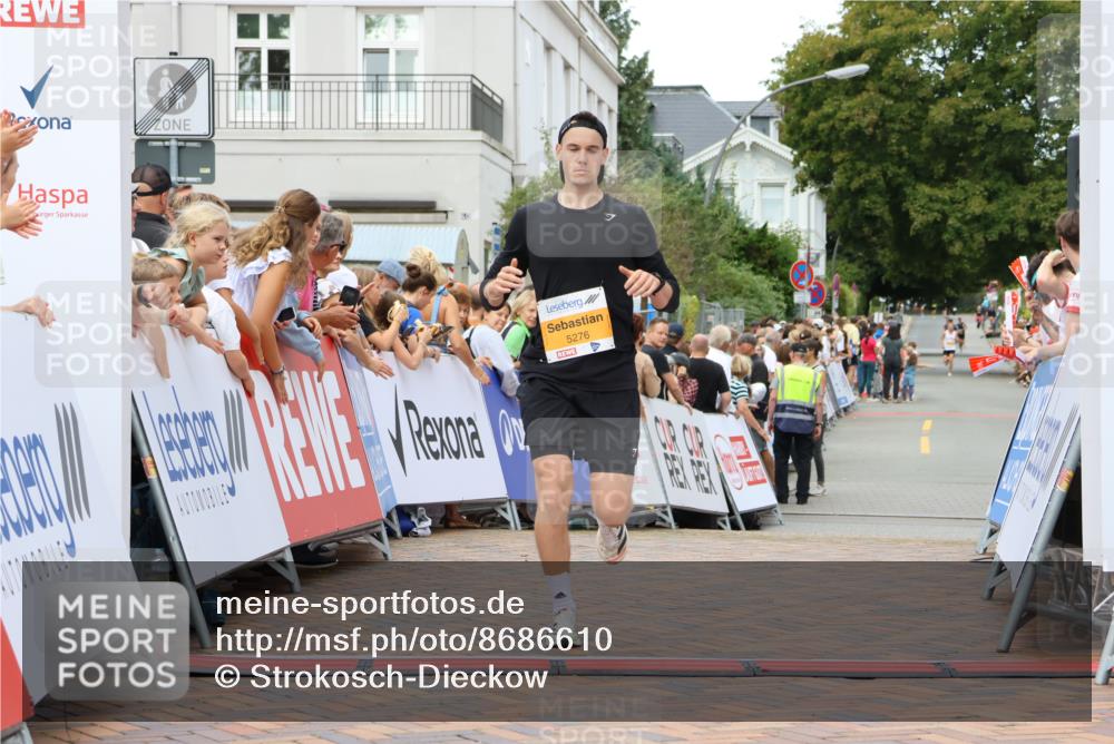 31.08.2025 - 21. Blankeneser Heldenlauf Strokosch-Dieckow http://msf.ph/oto/8686610 31.08.2025 11:59:22 Ziel 5492, 5276 meine-sportfotos.de