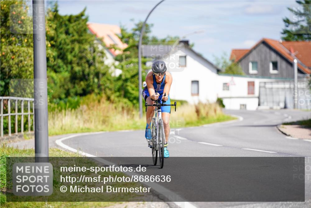 31.08.2025 - Elbe Triathlon Hamburg Michael Burmester http://msf.ph/oto/8686636 31.08.2025 14:41:03 Radfahren 137 meine-sportfotos.de