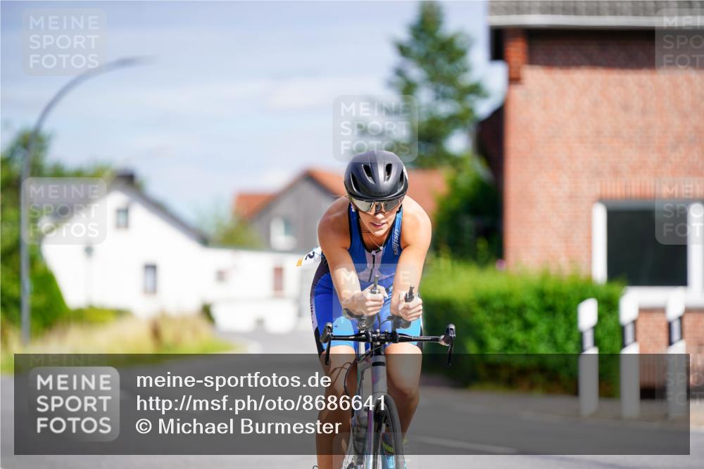 31.08.2025 - Elbe Triathlon Hamburg Michael Burmester http://msf.ph/oto/8686641 31.08.2025 14:41:05 Radfahren 137 meine-sportfotos.de