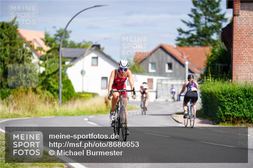 31.08.2025 - Elbe Triathlon Hamburg Michael Burmester http://msf.ph/oto/8686653 31.08.2025 14:42:29 Radfahren  meine-sportfotos.de