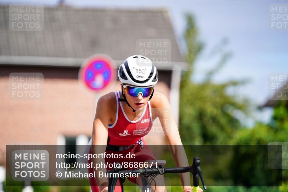 31.08.2025 - Elbe Triathlon Hamburg Michael Burmester http://msf.ph/oto/8686671 31.08.2025 14:42:32 Radfahren  meine-sportfotos.de