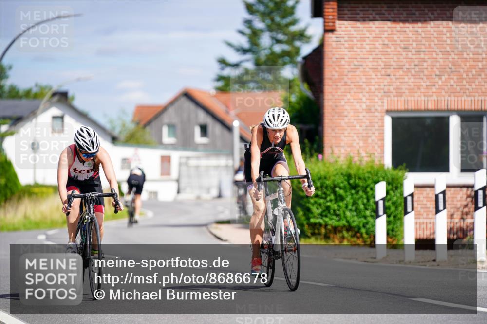 31.08.2025 - Elbe Triathlon Hamburg Michael Burmester http://msf.ph/oto/8686678 31.08.2025 14:42:59 Radfahren 139 meine-sportfotos.de