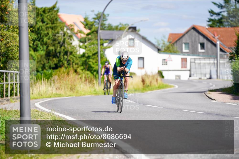 31.08.2025 - Elbe Triathlon Hamburg Michael Burmester http://msf.ph/oto/8686694 31.08.2025 14:43:36 Radfahren 123 meine-sportfotos.de
