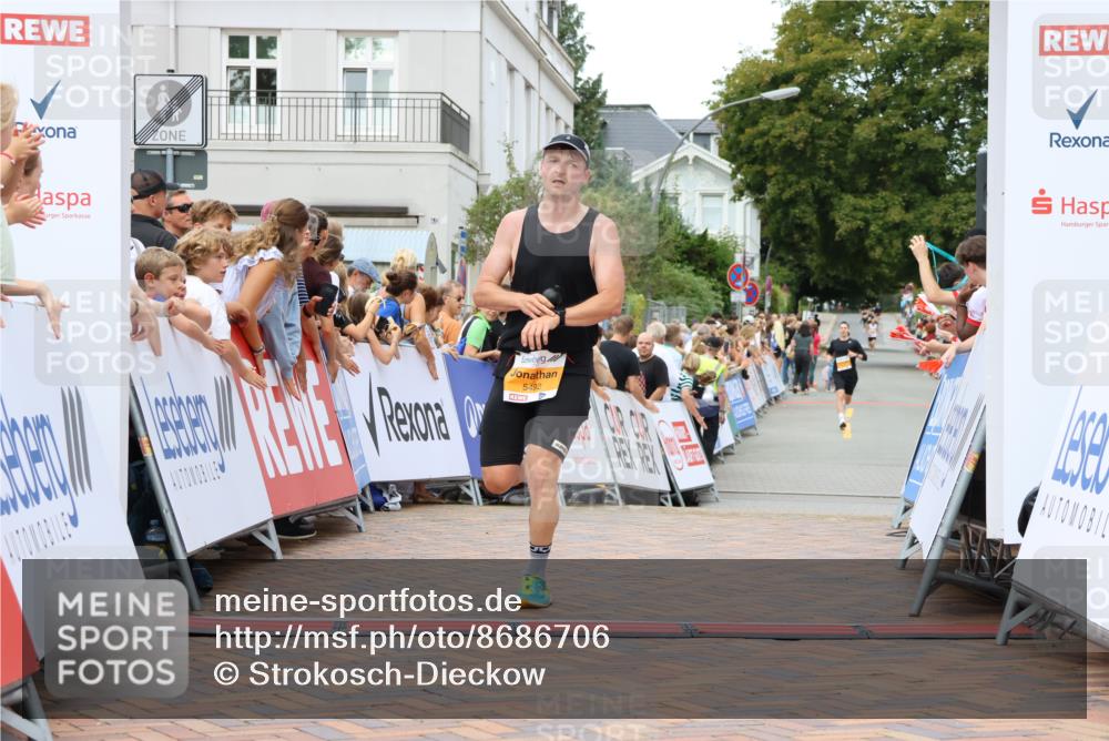 31.08.2025 - 21. Blankeneser Heldenlauf Strokosch-Dieckow http://msf.ph/oto/8686706 31.08.2025 11:59:16 Ziel 5492 meine-sportfotos.de