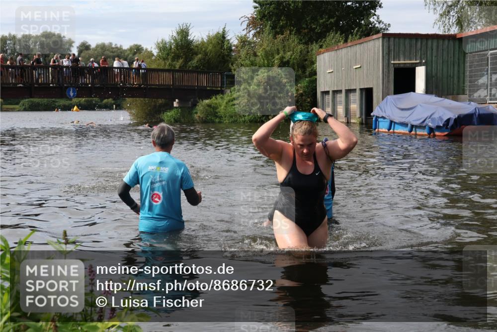 31.08.2025 - Elbe Triathlon Hamburg Luisa Fischer http://msf.ph/oto/8686732 31.08.2025 10:48:45 Schwimmen 1564, 1608 meine-sportfotos.de