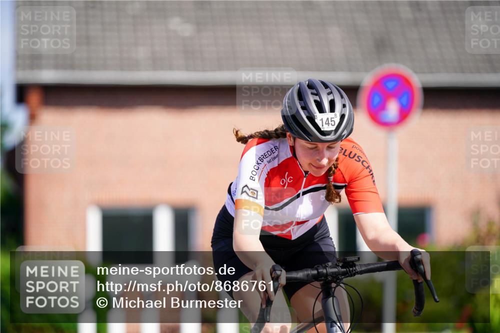 31.08.2025 - Elbe Triathlon Hamburg Michael Burmester http://msf.ph/oto/8686761 31.08.2025 14:44:15 Radfahren 145 meine-sportfotos.de