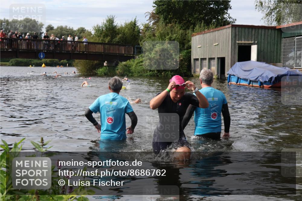 31.08.2025 - Elbe Triathlon Hamburg Luisa Fischer http://msf.ph/oto/8686762 31.08.2025 10:49:27 Schwimmen 1594 meine-sportfotos.de