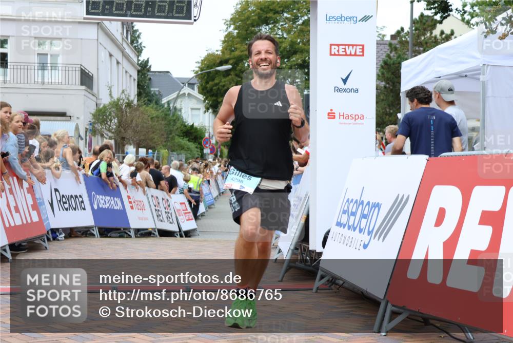 31.08.2025 - 21. Blankeneser Heldenlauf Strokosch-Dieckow http://msf.ph/oto/8686765 31.08.2025 11:59:09 Ziel 4254, 4298 meine-sportfotos.de
