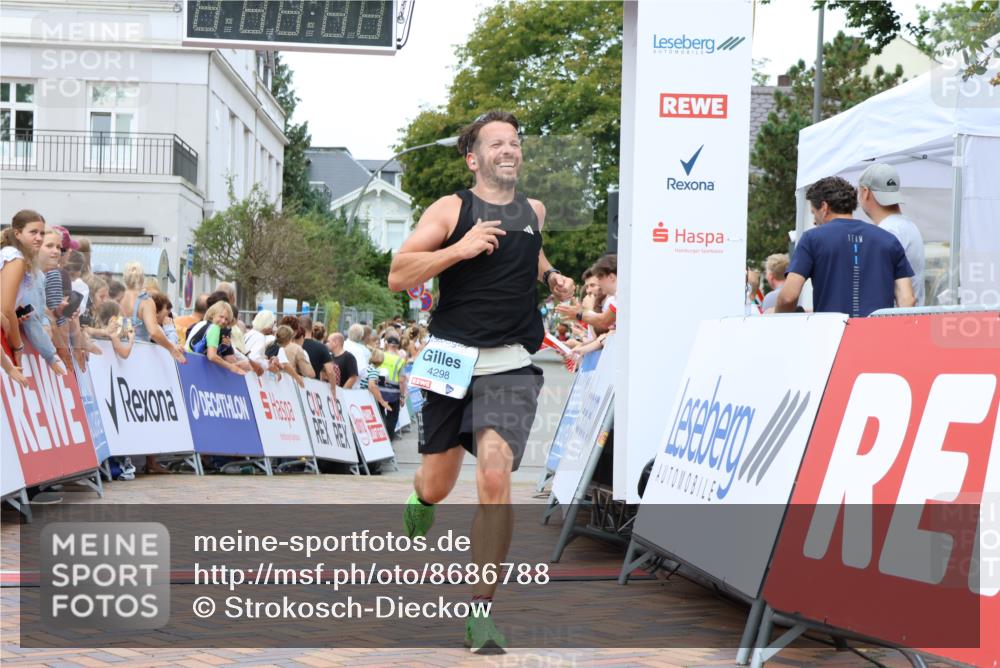 31.08.2025 - 21. Blankeneser Heldenlauf Strokosch-Dieckow http://msf.ph/oto/8686788 31.08.2025 11:59:08 Ziel 4254, 4298 meine-sportfotos.de